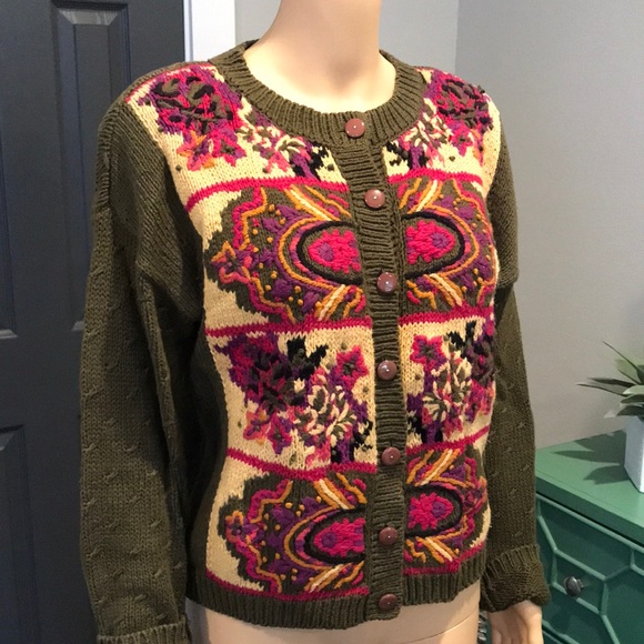 Vintage grannycore fall winter button embroidery sweater - Picture 3 of 6